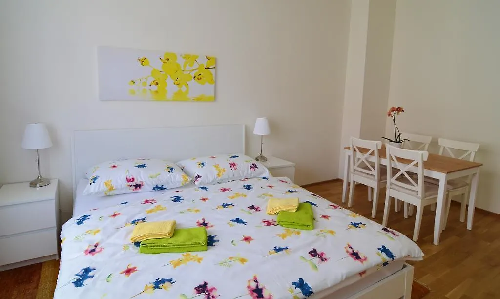 Apartment Orchidea Prag